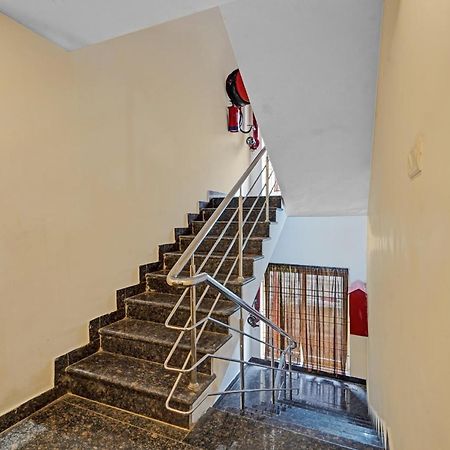 Hotel O J2 Service Apartment チェンナイ エクステリア 写真